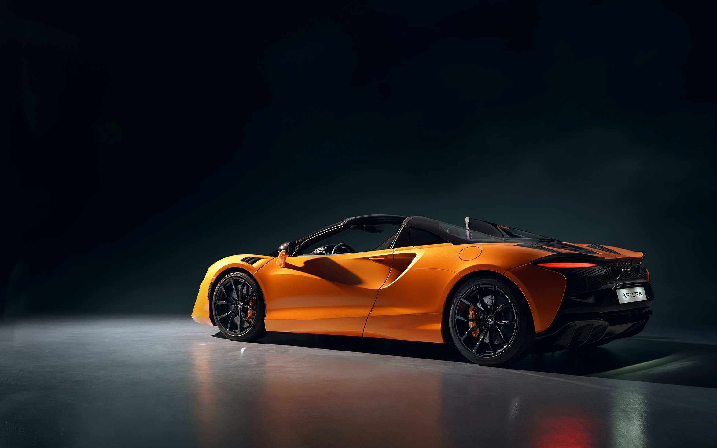 MCLAREN_ARTURA_SPIDER_HERO_REAR_34_LOW_HOME